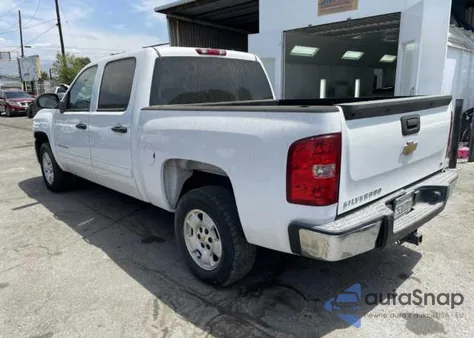 2011 Chevrolet Silverado 1500 Lt from USA, damaged, VIN 3GCPCSE05BG239083